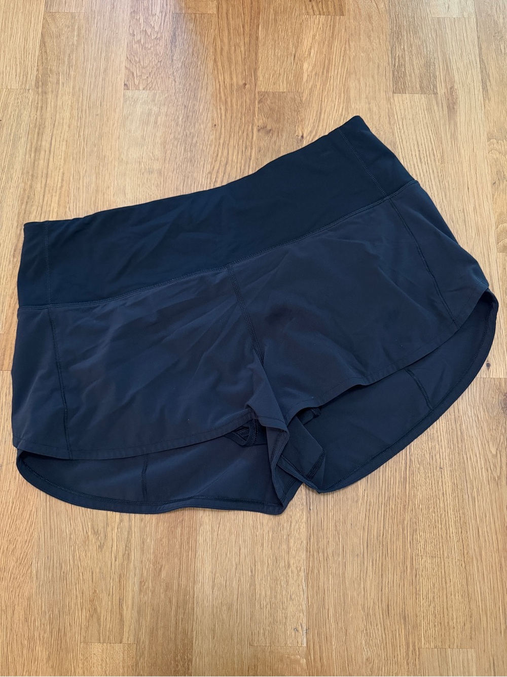 Lululemon 10 Black Speed Up High Rise Athletic Shorts 2.5in Inseam